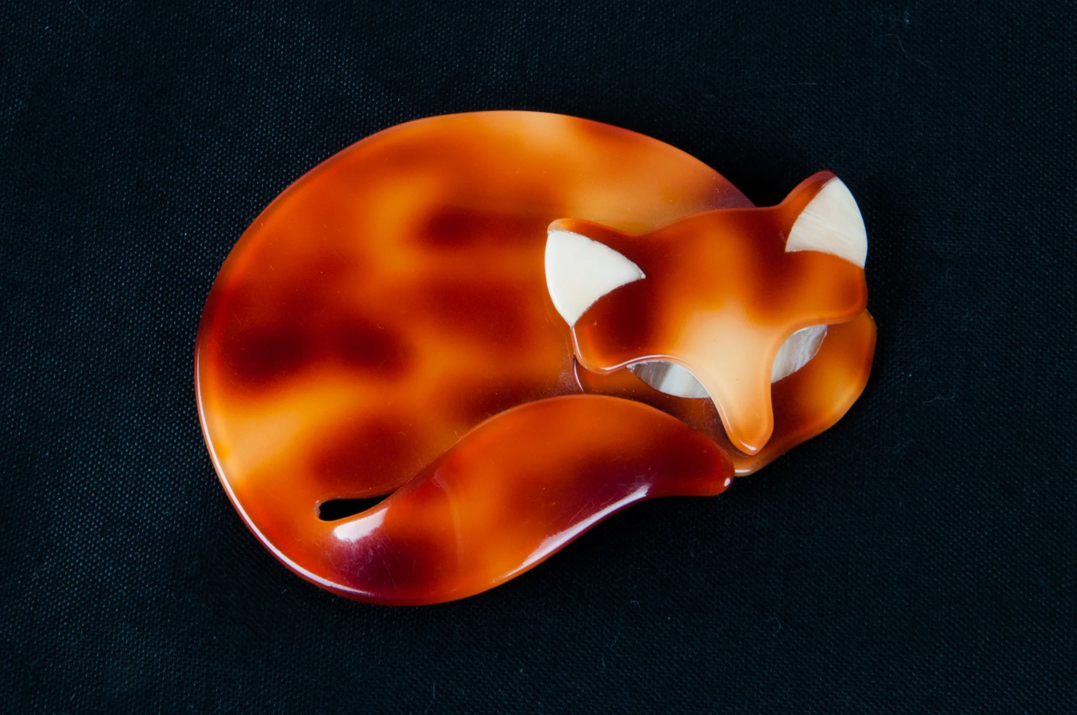 リアスタン LEA STEIN ブローチ キツネ fox ヴィンテージ Lea Stein brooch （FOX、アイボリー） | Milo Antiques & Vintage